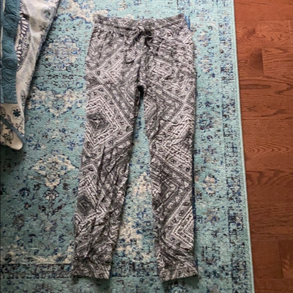 Patterned pants